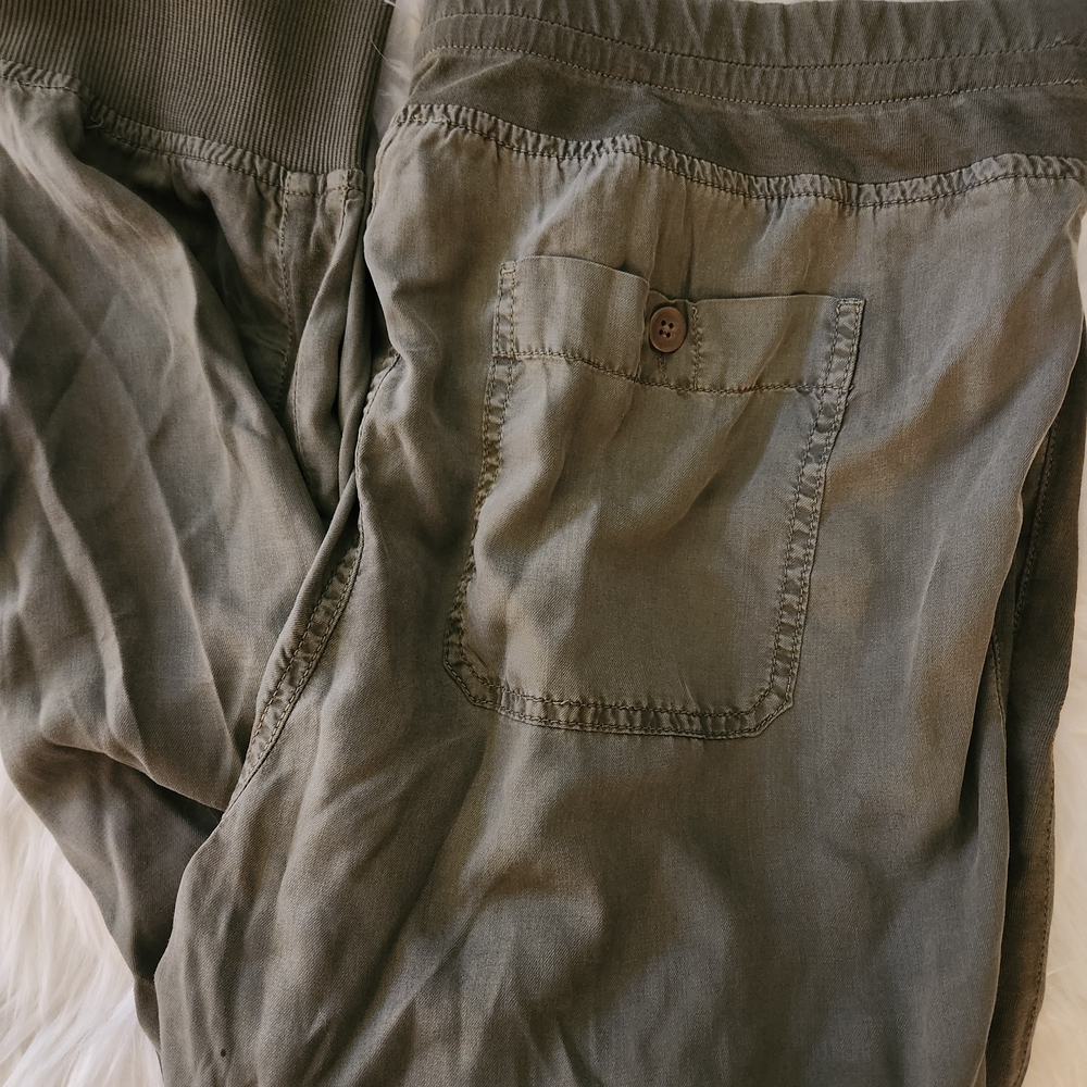 Caslon Olive Cargo Pants for Women